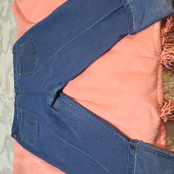 Cuffed Blue Jeans - Picture 4 of 6